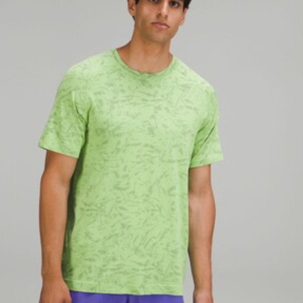 Lululemon Metal Vent Top